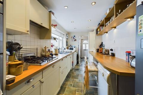 98 Ashtree Road, Barton Under Needwood, Burton-on-trent, DE13 8LL
