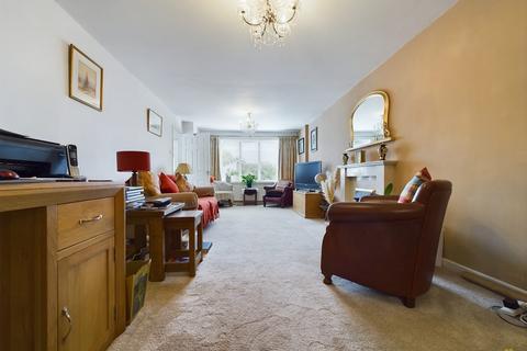 98 Ashtree Road, Barton Under Needwood, Burton-on-trent, DE13 8LL