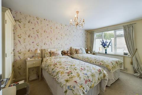 98 Ashtree Road, Barton Under Needwood, Burton-on-trent, DE13 8LL