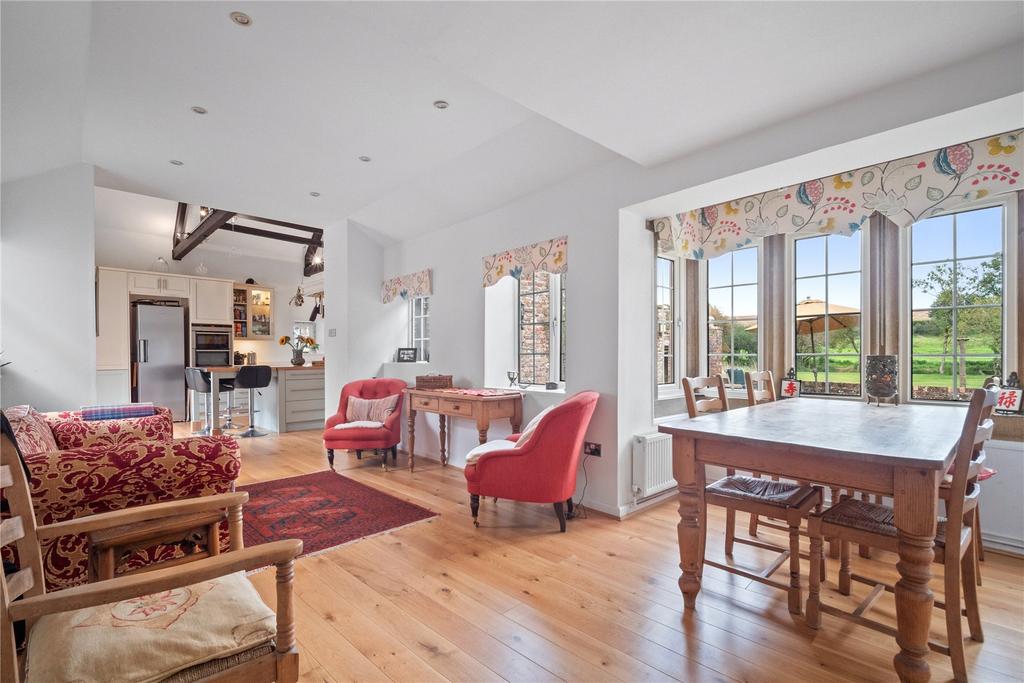 Breakfast Room
