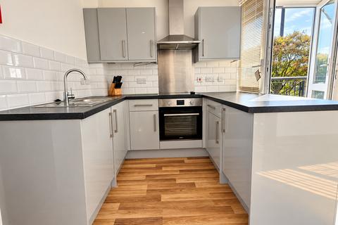 2 bedroom apartment to rent, Gregory Boulevard, Forest Fields