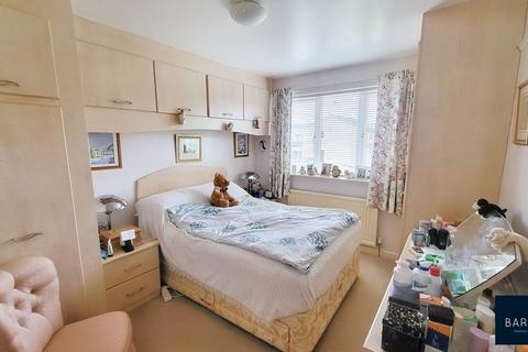 8 Teasel Close, Oakenshaw, Bradford, BD12 7DH