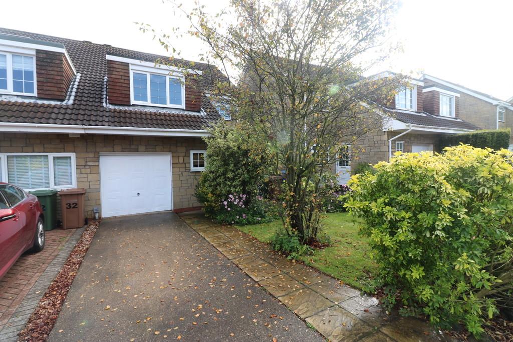 Mere Way, Swanland 3 bed semidetached house £1,000 pcm (£231 pw)