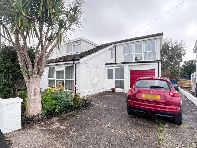 Benllech, Isle of Anglesey 3 bed detached house for sale £295,000