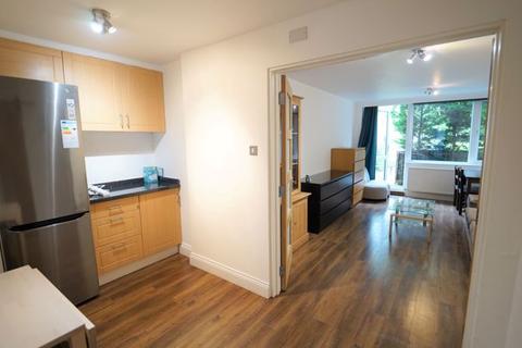 3 bedroom apartment for sale, Downfield Close,