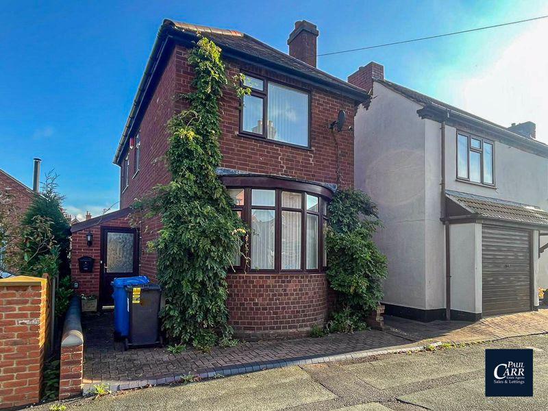 Park Street, Cheslyn Hay, WS6 7EF 2 bed detached house for sale £240,000