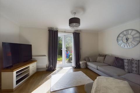 4 Bartletts Elm, Langport, TA10 9BS