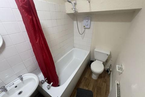 2 bedroom flat to rent, Portland Road, Birmingham