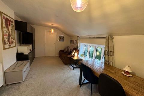 2 bedroom flat for sale, East Street, Fritwell OX27