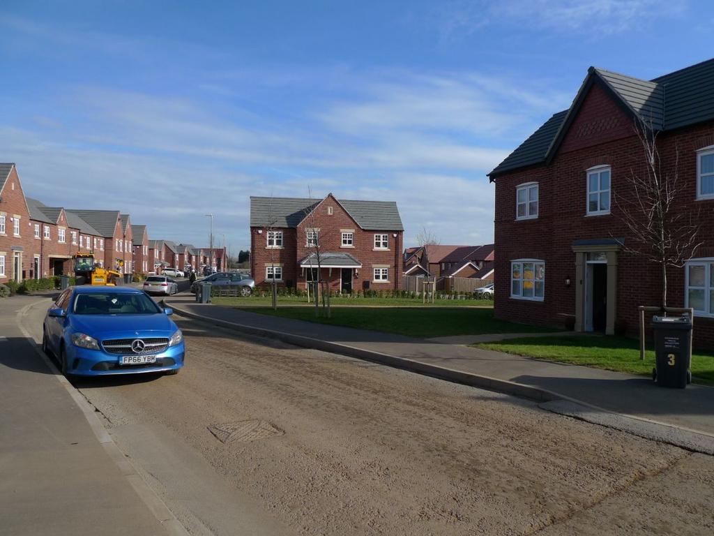 Carnation Road Loughborough LE11 2UU 1 bed semidetached house £725