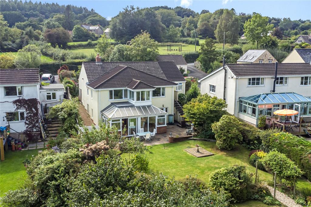 Chard, Somerset, TA20 3 bed detached house for sale £580,000