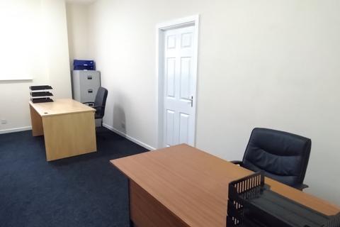 Property to rent, Fairfield road, Droylsden, Manchester