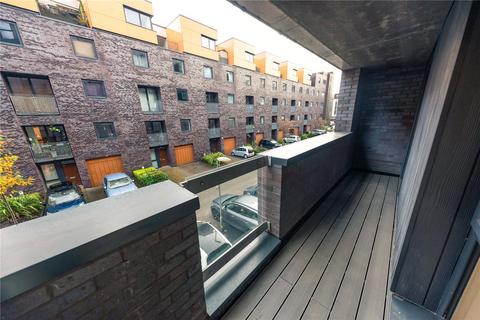 3 bedroom terraced house to rent, The Plaza, Advent Way, Ancoats, Manchester, M4