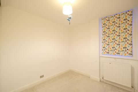 3 bedroom ground floor flat for sale - Dukes Avenue, Muswell Hill, London N10