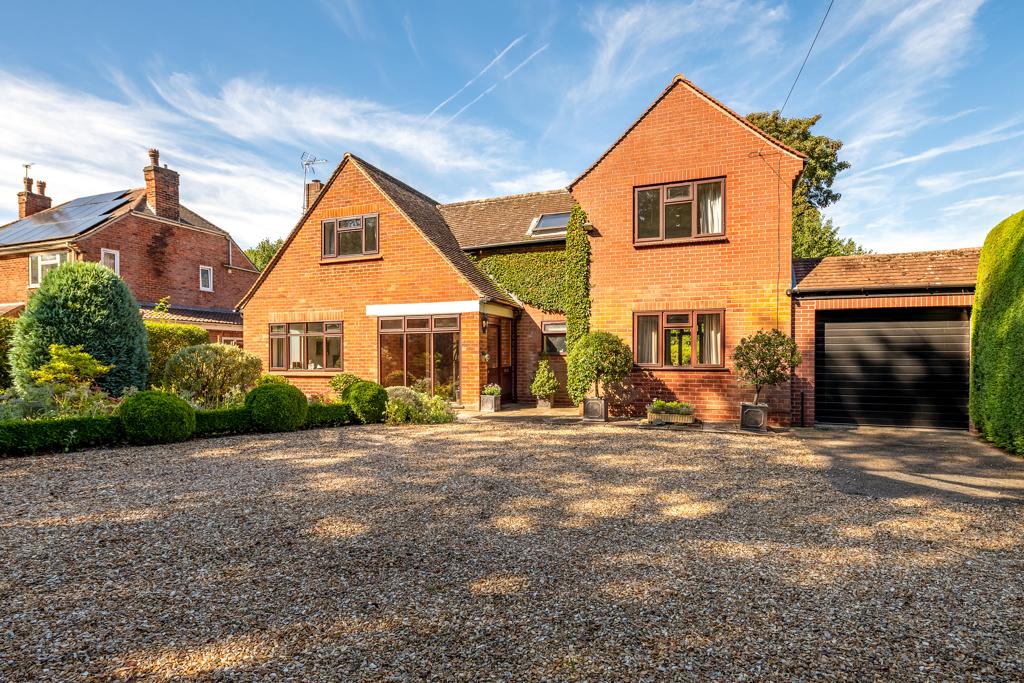 Brentwood, Wragby Road, Sudbrooke, Lincoln, Lincolnshire, LN2 2QU 4 bed