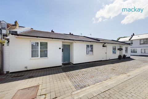 2 bedroom bungalow to rent, Port Hall Mews, Brighton, BN1 5PB