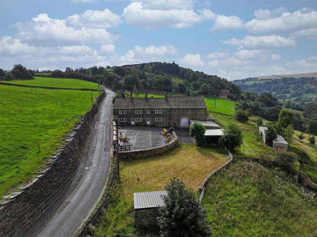 10 Blake Hill End Farm, Shibden, Hx3 7sz 6 bed detached house for sale