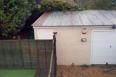 Garage for sale - First Avenue, Enfield