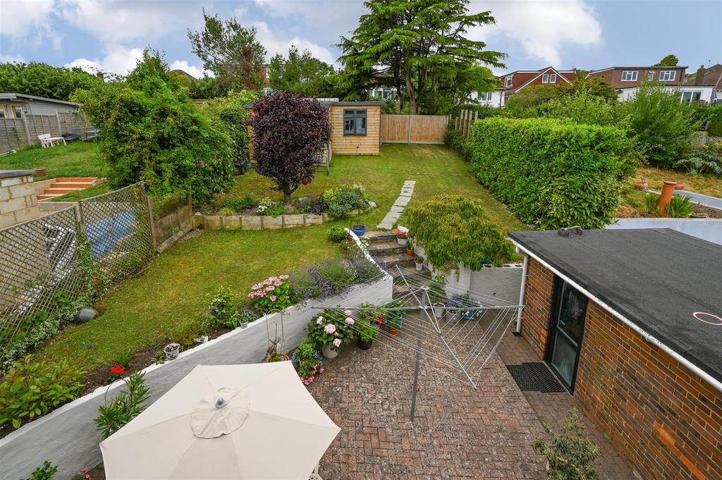37 Westdenee drive bn1 (5).jpg