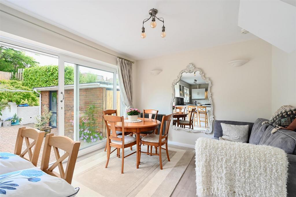 37 Westdenee drive bn1 (15).jpg