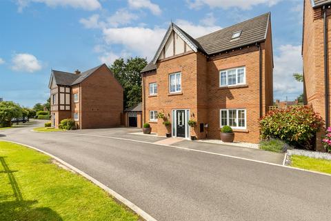 5 bedroom detached house for sale, Hastings Road, Nantwich