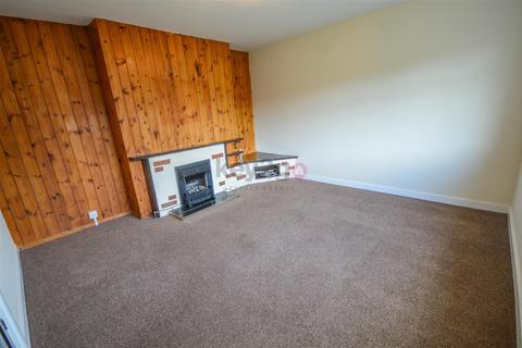 3 bedroom semi-detached house for sale - Smelter Wood Crescent, Stradbroke, Sheffield, S13