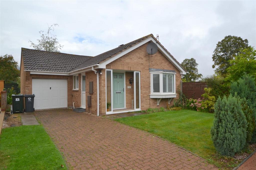 Mallow Close, Malvern 2 bed bungalow for sale £295,000