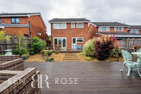 3 bedroom detached house for sale - Wyresdale Drive, Leyland