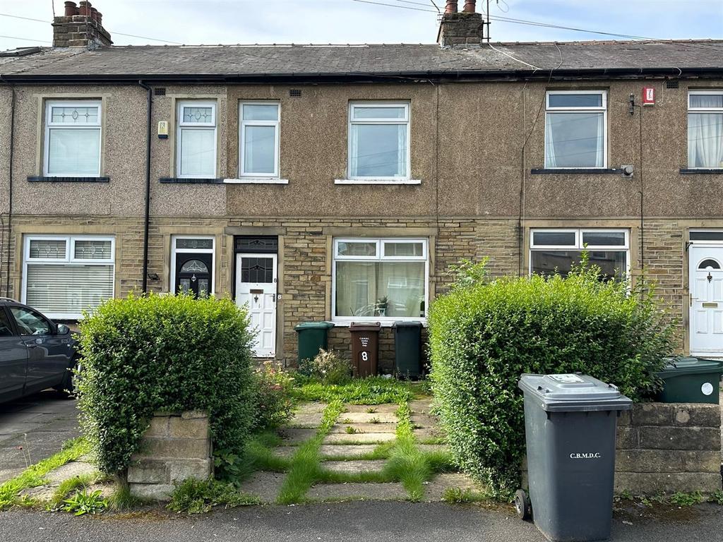 Carr Bottom Grove, Bradford BD5 3 bed townhouse £90,000