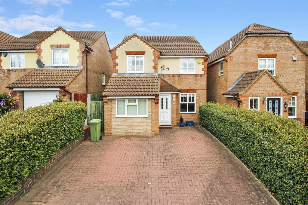 Kirkstall Place, Oldbrook 4 bed detached house for sale £400,000