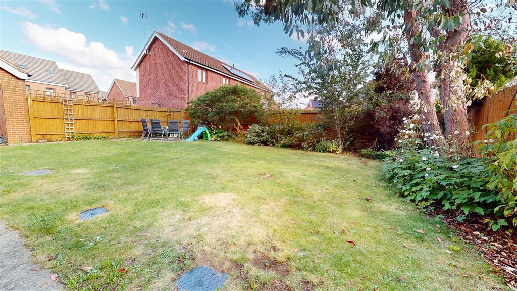 15-Whitehaven-close-09142023 134730.jpg