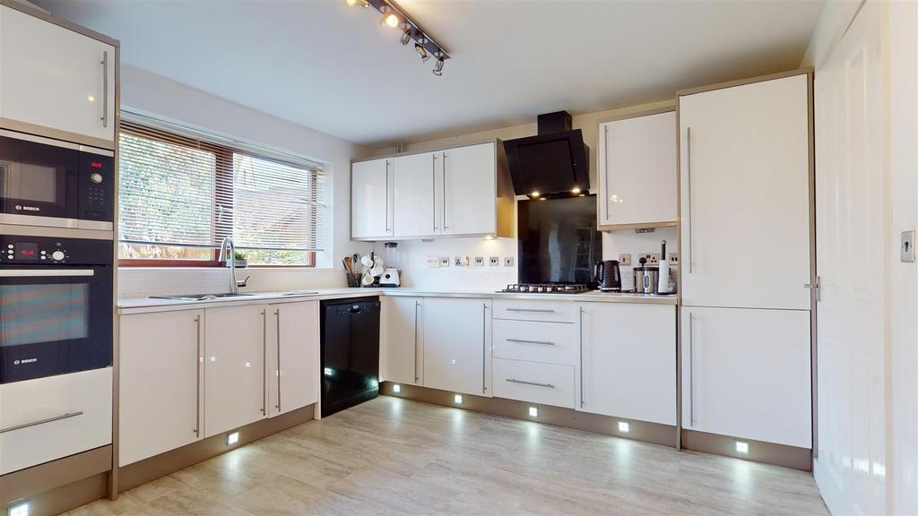 15-Whitehaven-close-09142023 134254.jpg