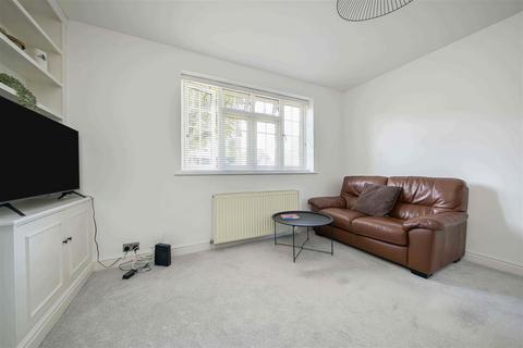 2 bedroom apartment for sale, Clifden Road, Twickenham