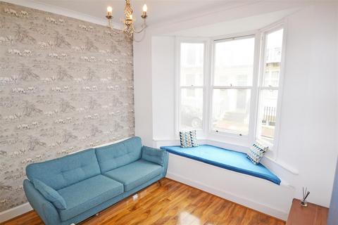 1 bedroom flat to rent, Atlingworth Street, Brighton, BN2 1PL