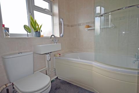 11 Chilham Close, Frimley, Camberley, GU16 9YA