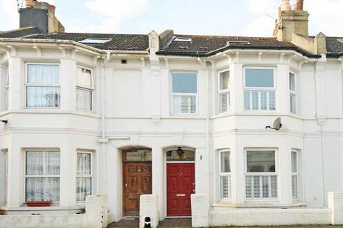3 bedroom terraced house to rent, Exeter Street, Brighton, BN1 5PG