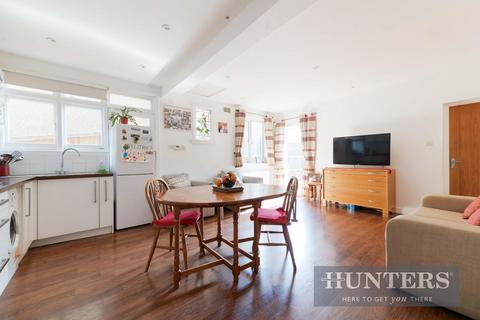 168 Douglas Road, Surbiton, KT6 7SE