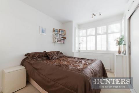 168 Douglas Road, Surbiton, KT6 7SE