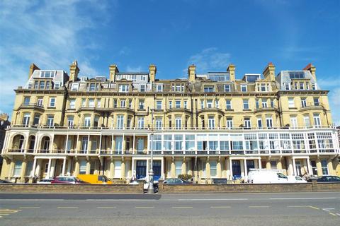 2 bedroom flat to rent, Kings Gardens, Hove, BN3 2PF
