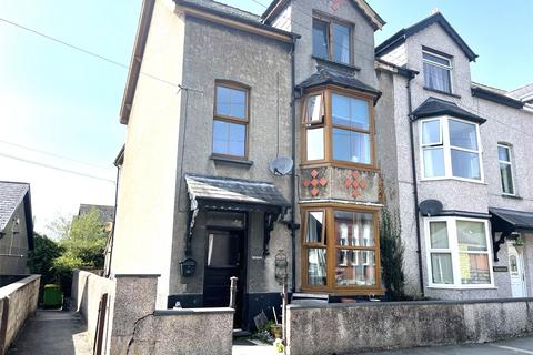 5 bedroom end of terrace house for sale, New Street, Machynlleth, Powys, SY20