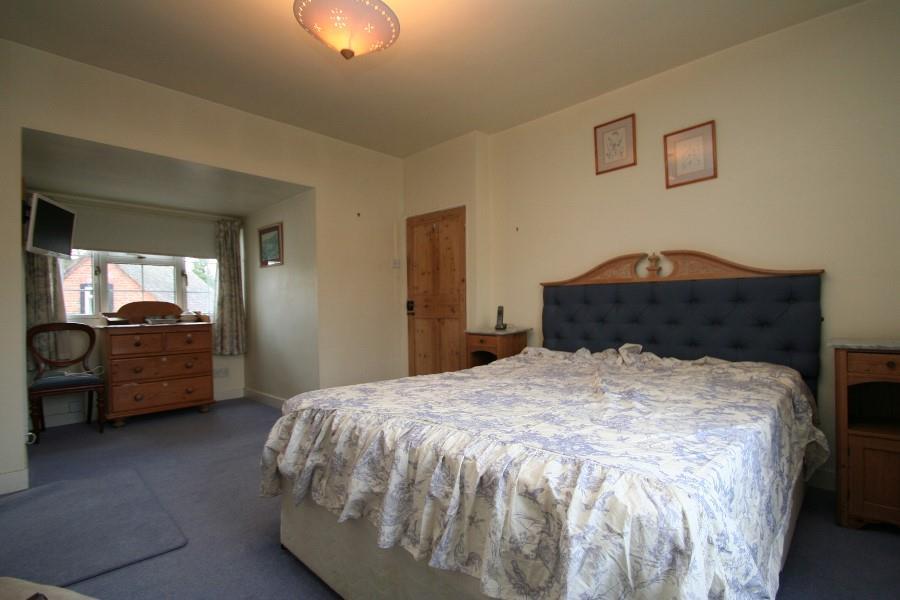 Bed1.1-1.jpg