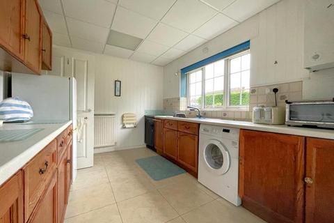 2 bedroom semi-detached bungalow for sale, Greenacre Park, Hornsea