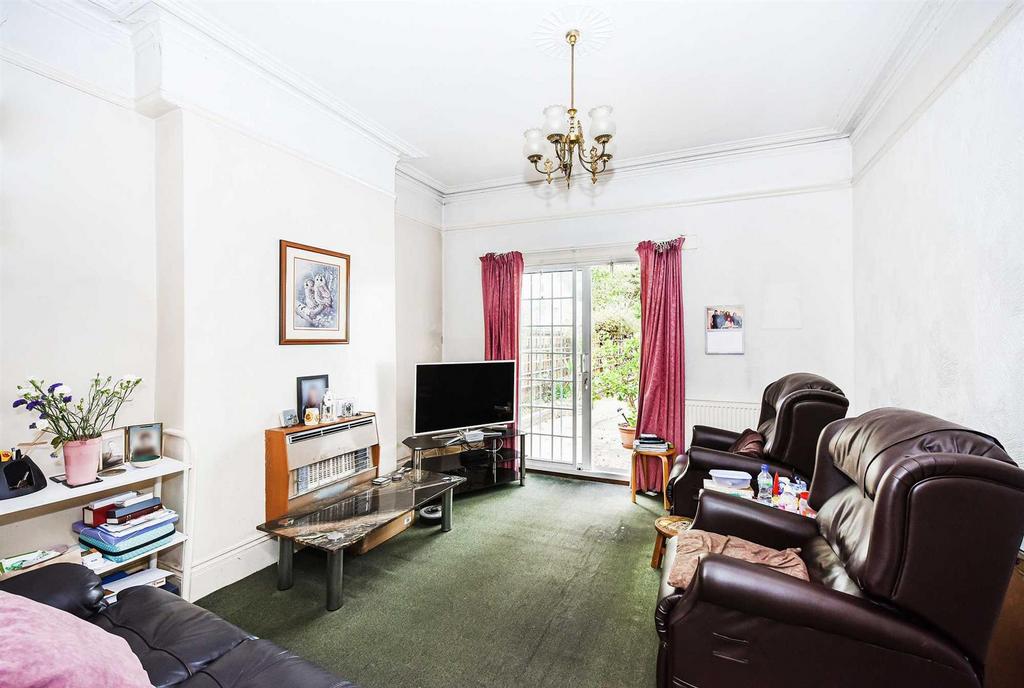 89 Hainault Road-3.JPG