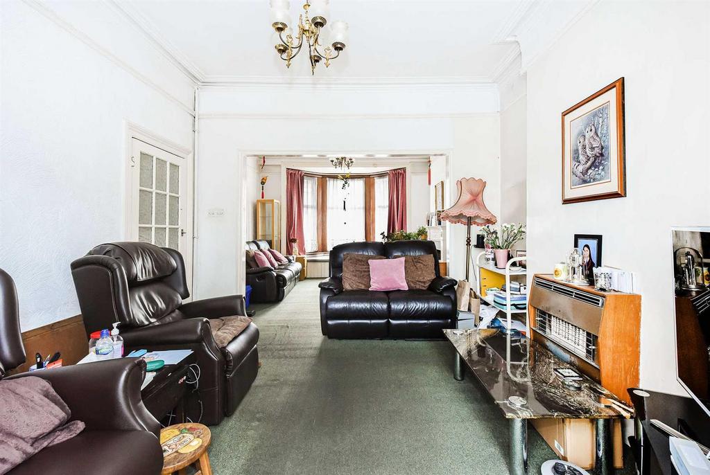 89 Hainault Road-6.JPG