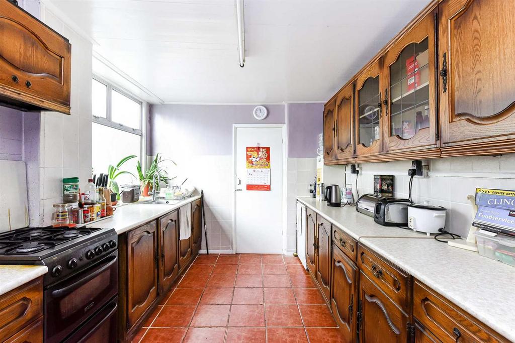 89 Hainault Road-12.JPG