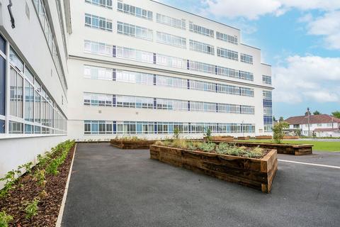 2 bedroom apartment for sale - Yeatman Court, Cherry Tree Road, Watford, Hertfordshire, WD24