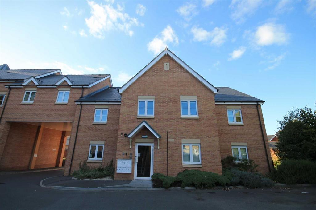 Castle Mews, Caerphilly 1 bed apartment for sale £115,000