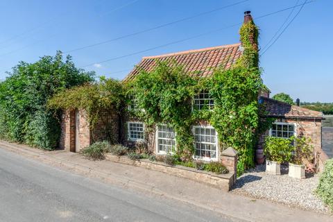 4 bedroom cottage for sale, Norton-le-Clay