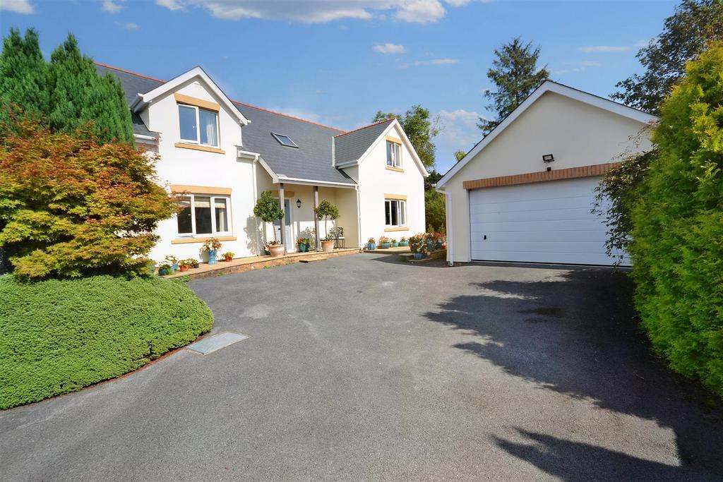 Maes Y Dderwen, Llanddewi Velfrey, Narberth 4 bed detached house for ...