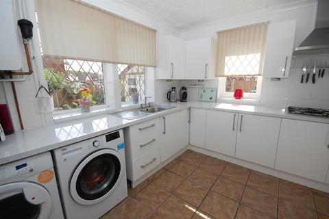 34 Brigshaw Drive, Allerton Bywater, Castleford, WF10 2HT